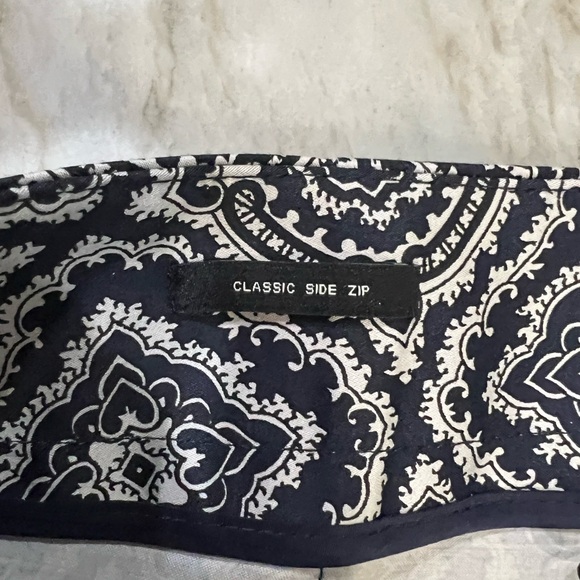 Talbots Classic Ankle Printed Side Zipper Pants! - Picture 7 of 10